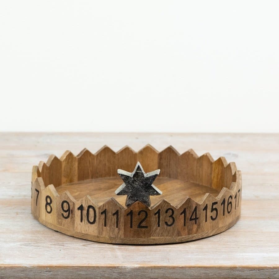 Rustic Wooden Advent Countdown Tray with Metal Star – 29cm